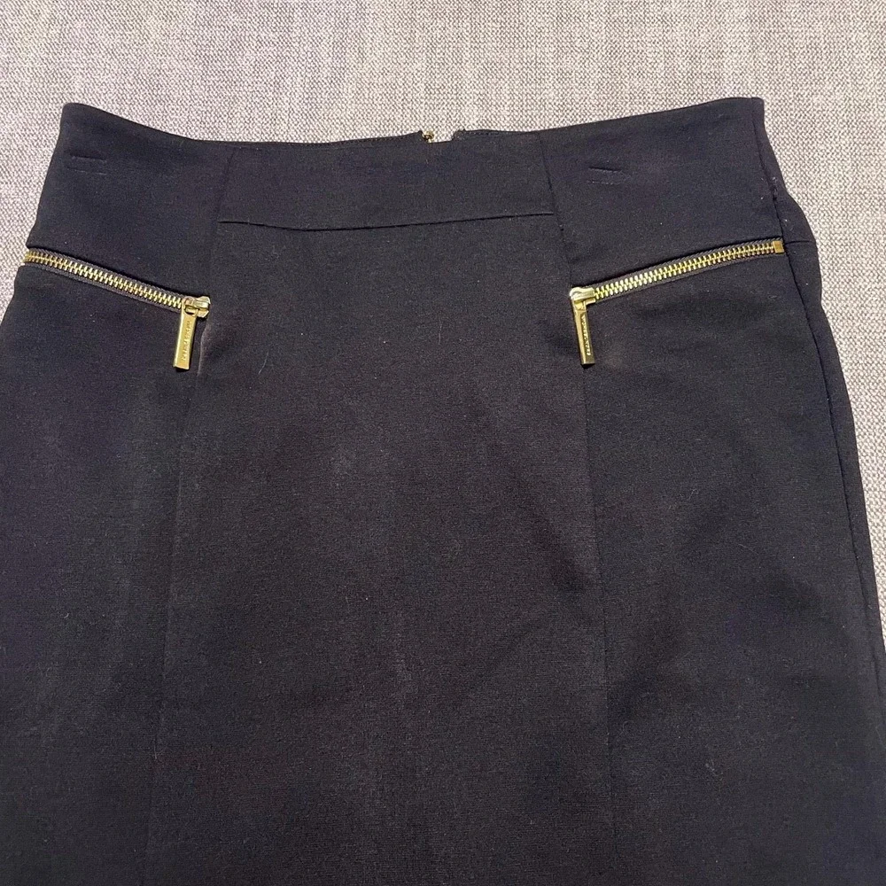 Michael Kors Black Pencil Skirt Womens 6 Gold Zip Accents Modern Minimalist